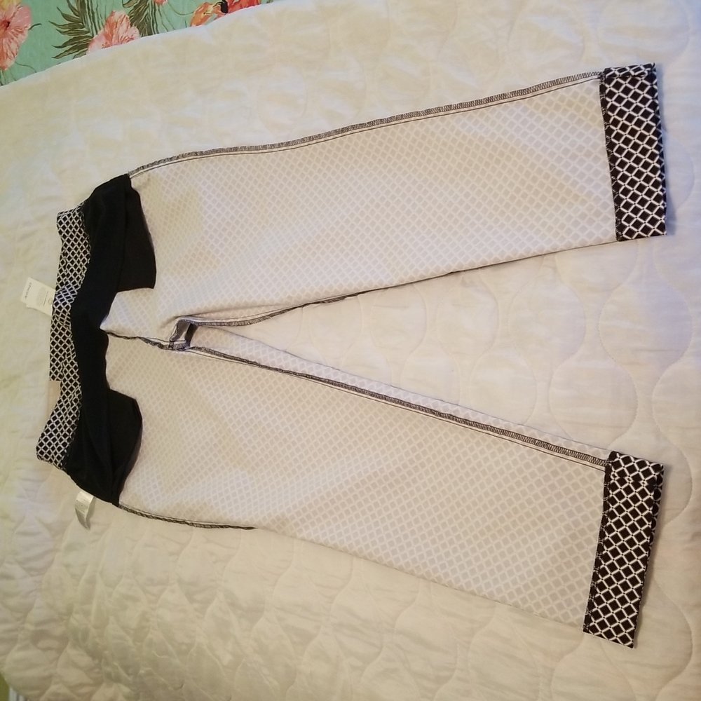 NWT Chico's comfortable, slimming Ankle Pants black & white US 10R, Chico's 1.5R - Picture 10 of 17